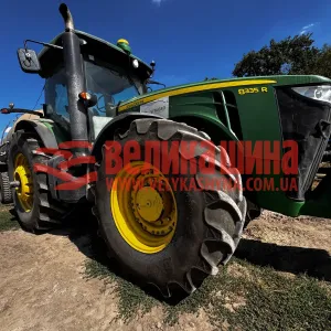 Трактор John Deere 8335R